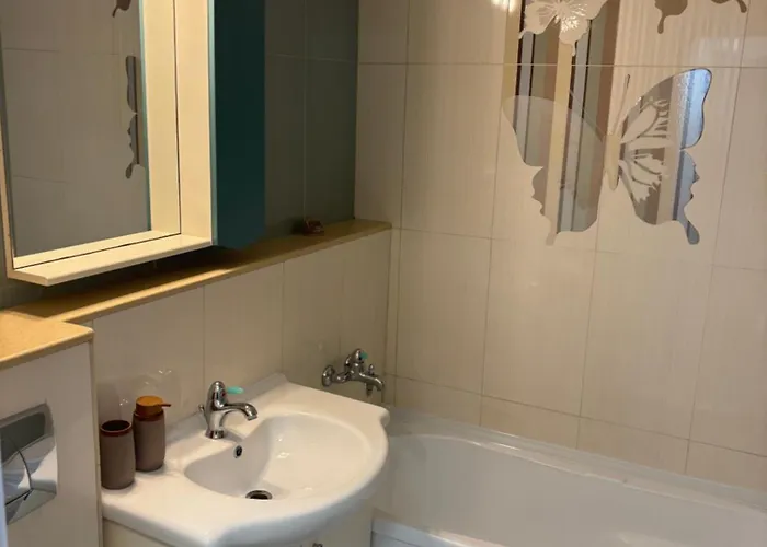 3 Decomandat Apartmán