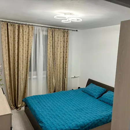 Apartament 3 Decomandat *