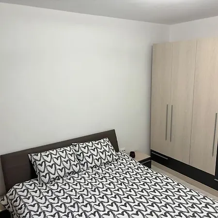 Apartment 3 Decomandat *