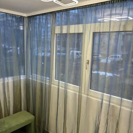 3 Decomandat Apartment *