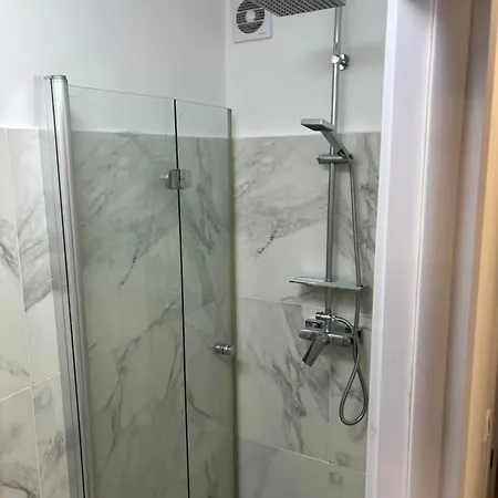 Apartment 3 Decomandat Bukarest